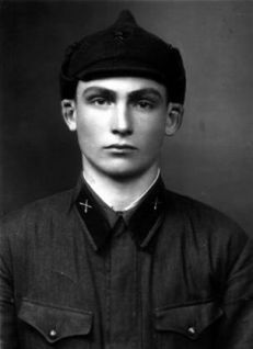 sunul-nogu-katyusha-alekseenko-trahnuli-ottrahal-telku-rot