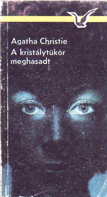 A kristálytükör meghasadt