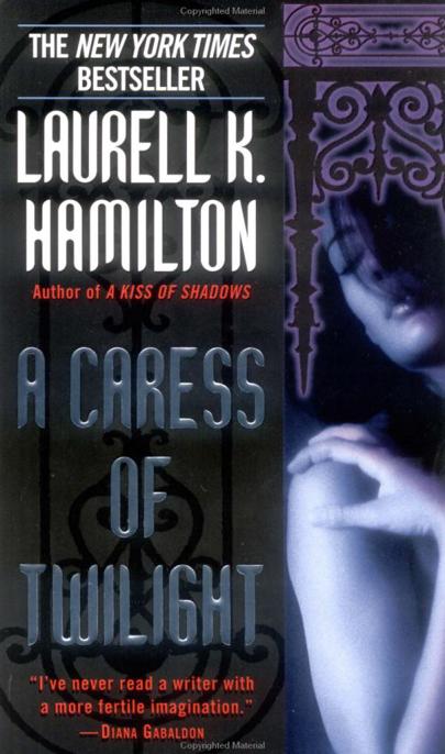 Faerie 02 A Caress of Twilight